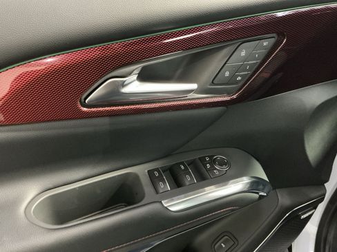 New 2026 Chevrolet Traverse RS w/ LPO, Floor Liner Package FWD image 16