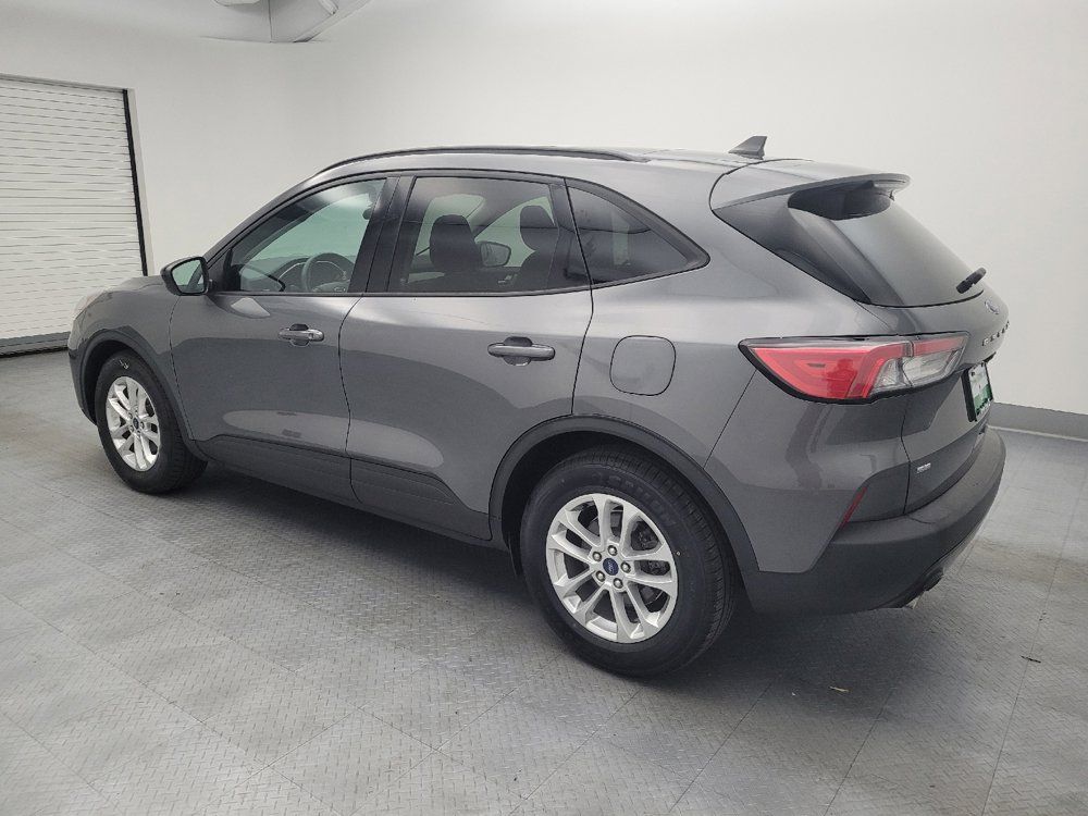 Used 2021 Ford Escape SE w/ SE Sport Appearance Package FWD image 3