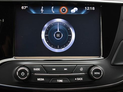 Used 2017 Buick Envision Essence AWD/4WD image 18