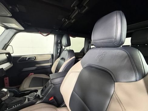 Used 2023 Ford Bronco Wildtrak AWD/4WD image 6