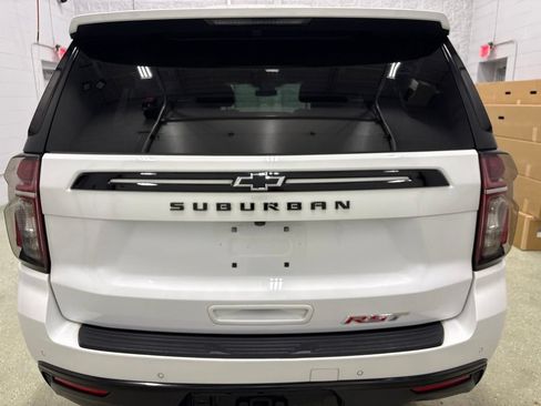 Used 2023 Chevrolet Suburban RST w/ Luxury Package AWD/4WD image 5