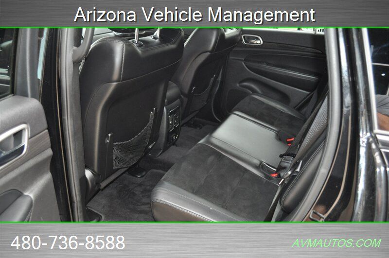 Used 2017 Jeep Grand Cherokee Altitude RWD image 26