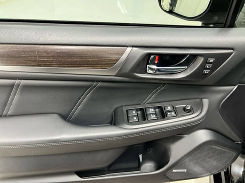 Used 2018 Subaru Legacy 3.6R Limited AWD/4WD image 21