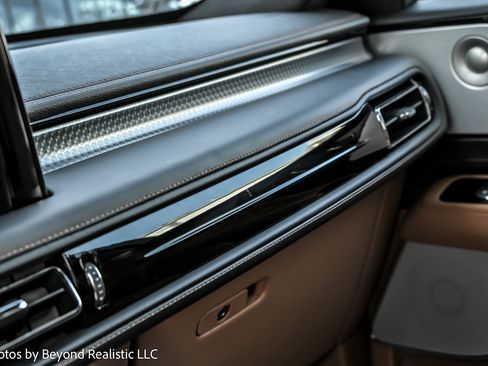 Used 2025 Lincoln Aviator Black Label w/ Jet Appearance Package image 42