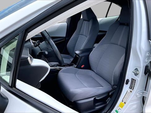 Used 2024 Toyota Corolla SE FWD image 8