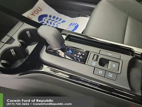 Used 2025 Toyota Prius AWD image 16