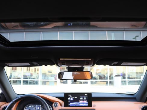 Certified 2025 Lexus IS 350 F Sport image 32