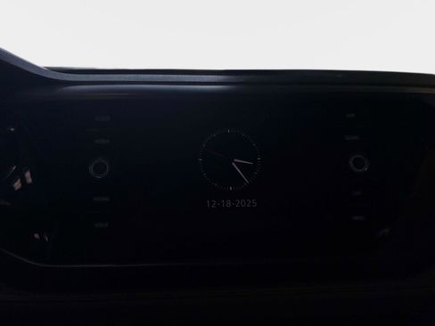 Used 2024 Volkswagen Taos SE image 12