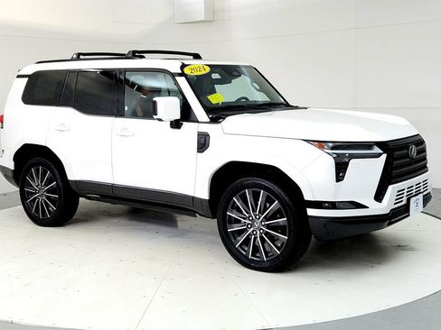Used 2024 Lexus GX 550 w/ Accessory Package (2T) AWD/4WD image 7