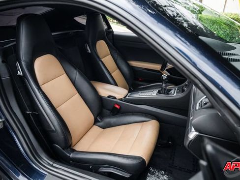 Used 2018 Porsche 718 Cayman RWD image 60
