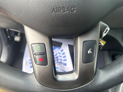 Used 2014 Kia Sportage LX image 17