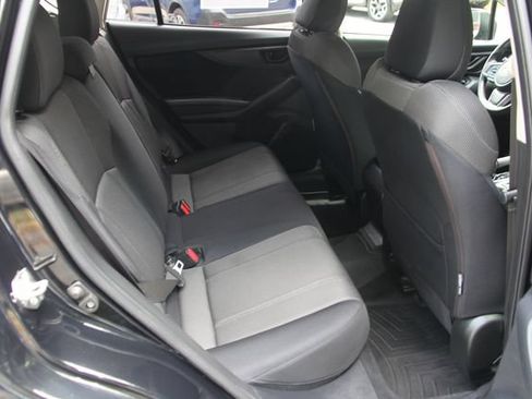 Used 2019 Subaru Crosstrek 2.0i AWD/4WD image 32