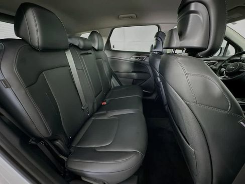 Used 2024 Kia Sportage EX FWD image 32