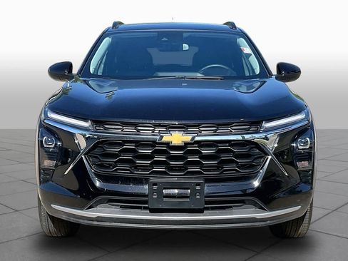 Used 2026 Chevrolet Trax LT w/ Driver Confidence Package FWD image 4
