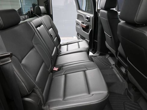 Used 2018 GMC Sierra 1500 SLT w/ SLT Premium Package AWD/4WD image 17