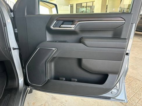Used 2025 GMC Sierra 1500 SLT RWD image 36