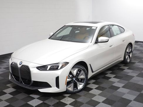 New 2026 BMW i4 xDrive40i w/ Premium Package AWD/4WD image 2