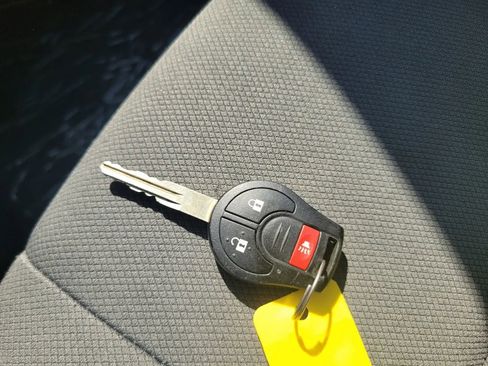 Used 2020 Nissan NV200 SV w/ Sliding Glass Door Package image 31