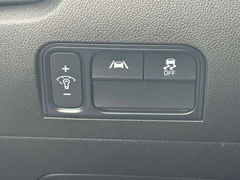 Used 2023 Kia Sorento S AWD/4WD image 18
