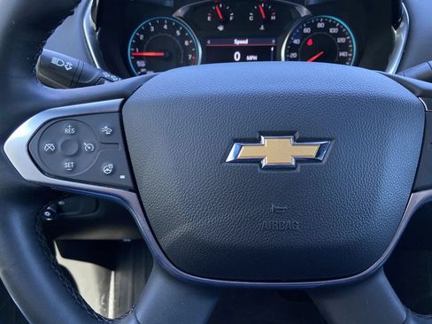Used 2023 Chevrolet Traverse LT w/ LT Premium Package AWD/4WD image 17