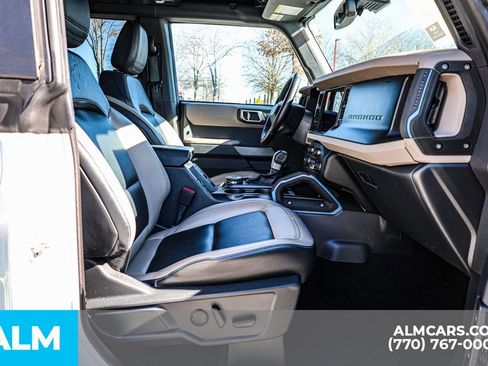 Used 2023 Ford Bronco Wildtrak image 22