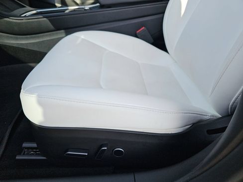 Used 2023 Tesla Model 3 Standard Range RWD image 34