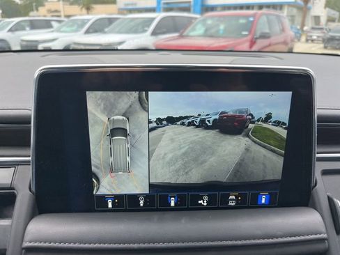 Used 2022 Chevrolet Tahoe Z71 w/ Luxury Package image 27