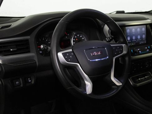 Used 2021 GMC Acadia SLE w/ Driver Convenience Package image 32