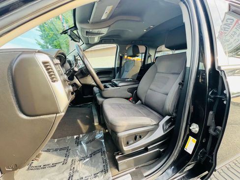 Used 2019 Chevrolet Silverado 1500 LT Z71 w/ All Star Edition image 11