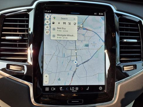 Used 2025 Volvo XC90 T8 Ultra w/ Protection Package Premier image 21