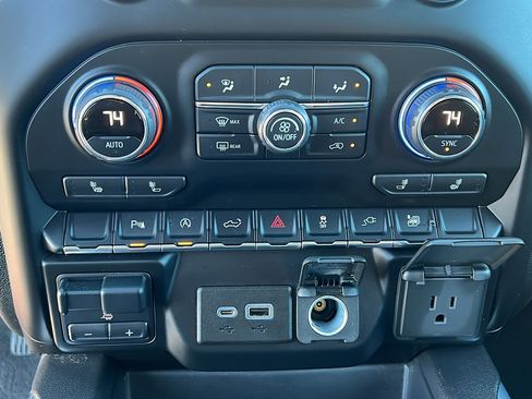 Used 2020 Chevrolet Silverado 1500 RST w/ All-Star Edition image 21