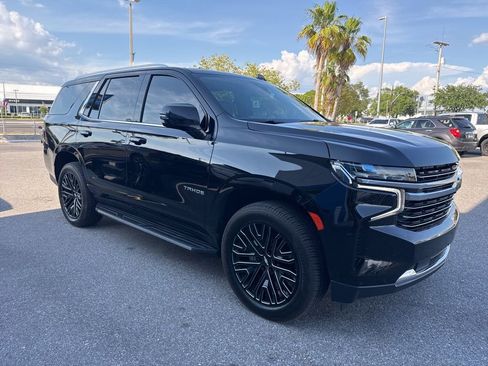 Used 2021 Chevrolet Tahoe LT w/ LT Signature Package AWD/4WD image 3