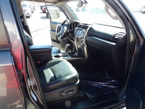 Used 2012 Toyota 4Runner Limited AWD/4WD image 12