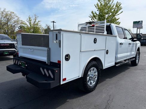 Used 2023 Ford F350 XLT w/ FX4 Off-Road Package AWD/4WD image 7
