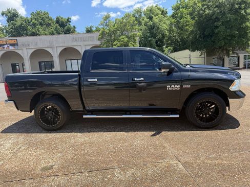 Used 2017 RAM 1500 Lone Star AWD/4WD image 3