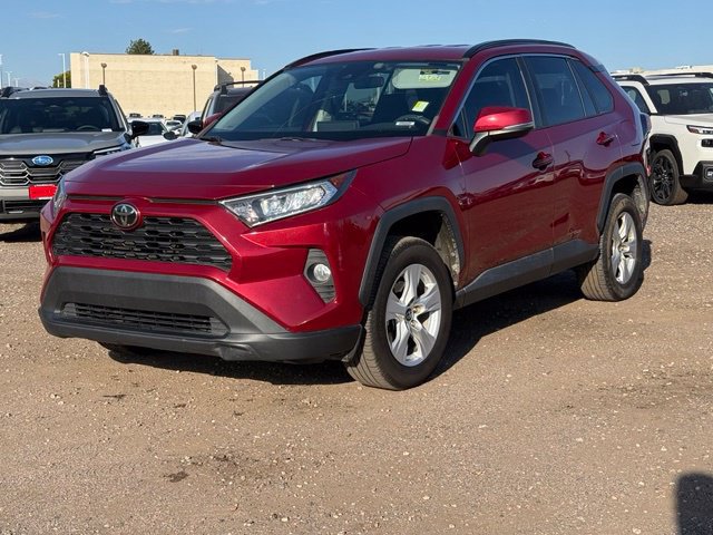 Used 2020 Toyota RAV4 XLE FWD image 1