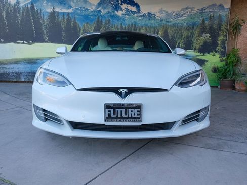 Used 2020 Tesla Model S Long Range Plus AWD/4WD image 2