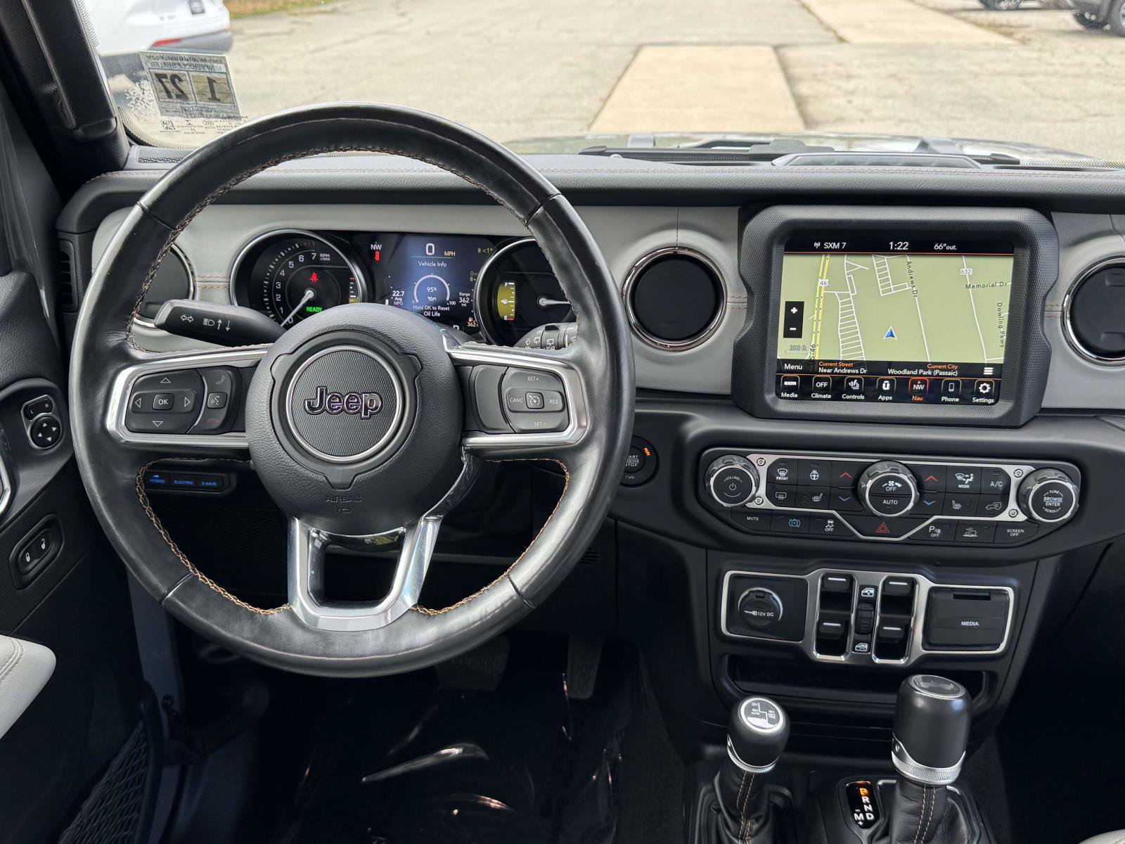 Used 2022 Jeep Wrangler Unlimited Sahara AWD/4WD image 32