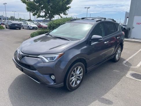 Used 2017 Toyota RAV4 Platinum AWD/4WD image 1