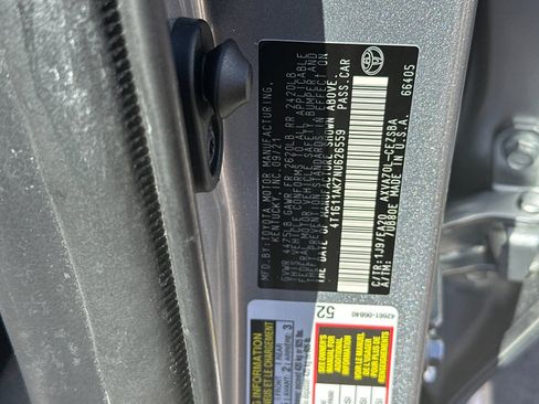 Used 2022 Toyota Camry SE image 25