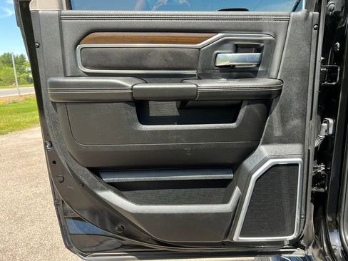 Used 2023 RAM 3500 Laramie AWD/4WD image 47