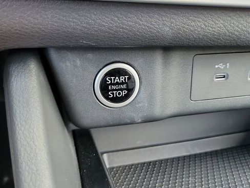 Used 2023 Nissan Rogue SV AWD/4WD image 24