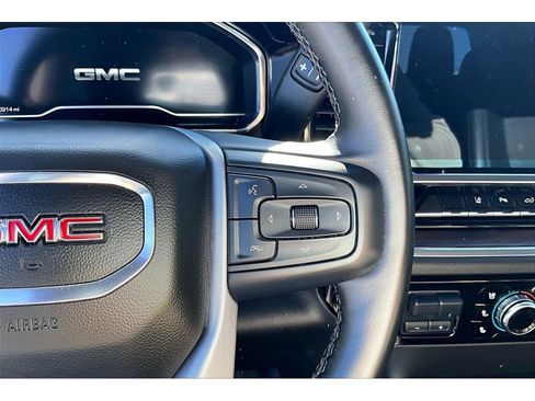 Used 2024 GMC Sierra 2500 SLT w/ SLT Premium Package AWD/4WD image 13