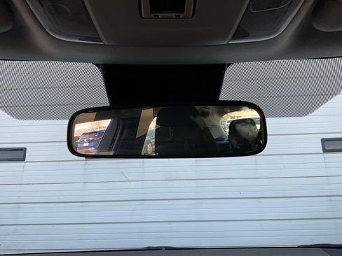 Used 2021 Toyota Corolla LE image 16