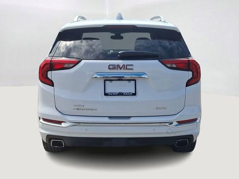 Used 2020 GMC Terrain Denali w/ Denali Premium Package AWD/4WD image 5