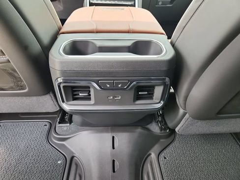 New 2026 GMC Sierra 3500 Denali Ultimate AWD/4WD image 12