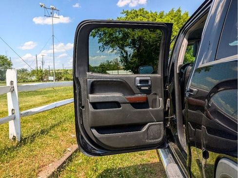 Used 2016 GMC Sierra 1500 SLT w/ SLT Preferred Package AWD/4WD image 11