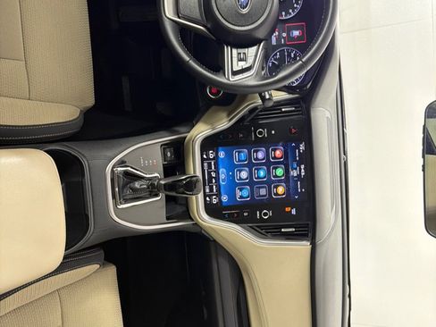 Used 2020 Subaru Outback Premium image 23
