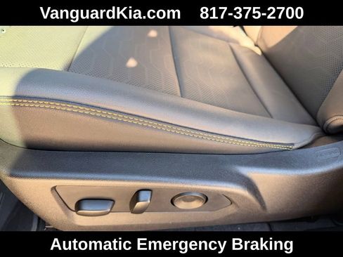 Used 2025 Chevrolet Colorado ZR2 w/ Technology Package image 14