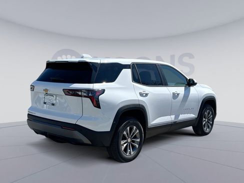 New 2026 Chevrolet Equinox LT image 7